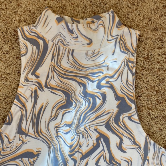 Asos Design marble print mock neck bodysuit - Picture 2 of 5